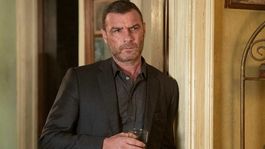 por que tienes que ver ray donovan en paramount +