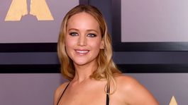 jennifer lawrence enfrenta duras criticas por sus dichos: nadie habia puesto a una mujer...