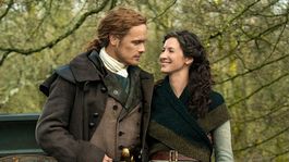la autora de outlander revela en que se baso para crear la historia