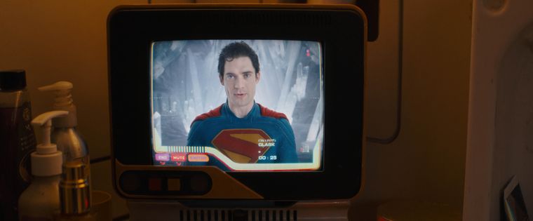 Superman dice presente en el nuevo trailer de Supergirl. Superman dice presente en el nuevo trailer de Supergirl.