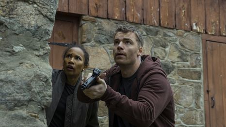 Gabriel Basso regresa como Peter Sutherland en la nueva temporada de El agente nocturno. Gabriel Basso regresa como Peter Sutherland en la nueva temporada de El agente nocturno.