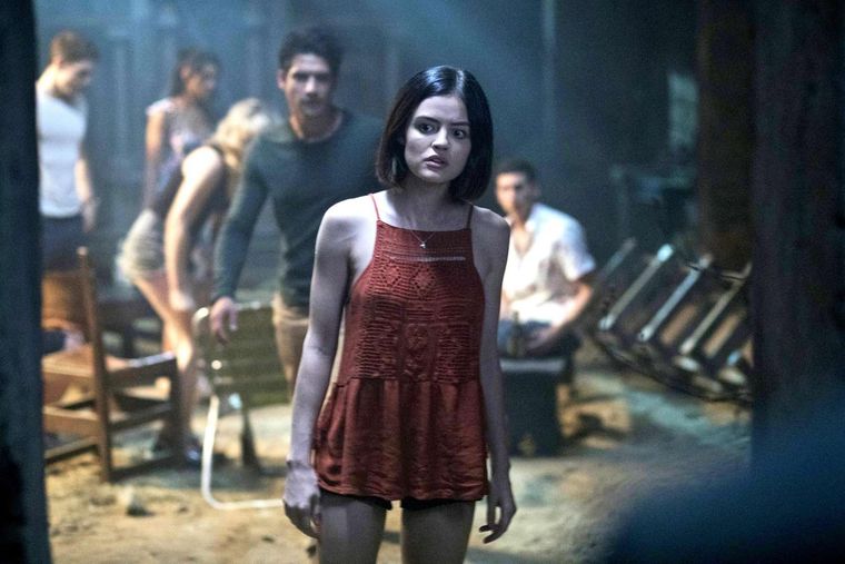 La película está protagonizada por Lucy Hale