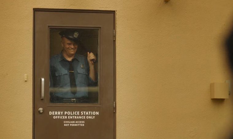 La serie es una precuela de It que mostrará con más detalle el origen y cómo llegó a Derry Pennywise. La serie es una precuela de It que mostrará con más detalle el origen y cómo llegó a Derry Pennywise.