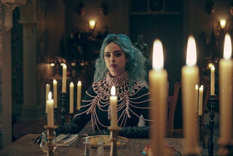 Krysten Ritter es la protagonista de Cuentos al caer la noche