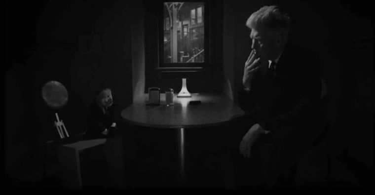 Dirigido, escrito, protagonizado y editado por David Lynch. Dirigido, escrito, protagonizado y editado por David Lynch.