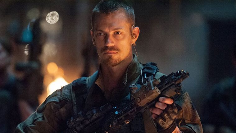 Joel Kinnaman.