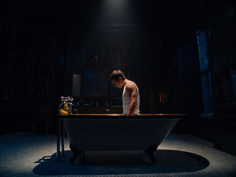 La escena de la bañera de la película Saltburn impactó a las audiencias