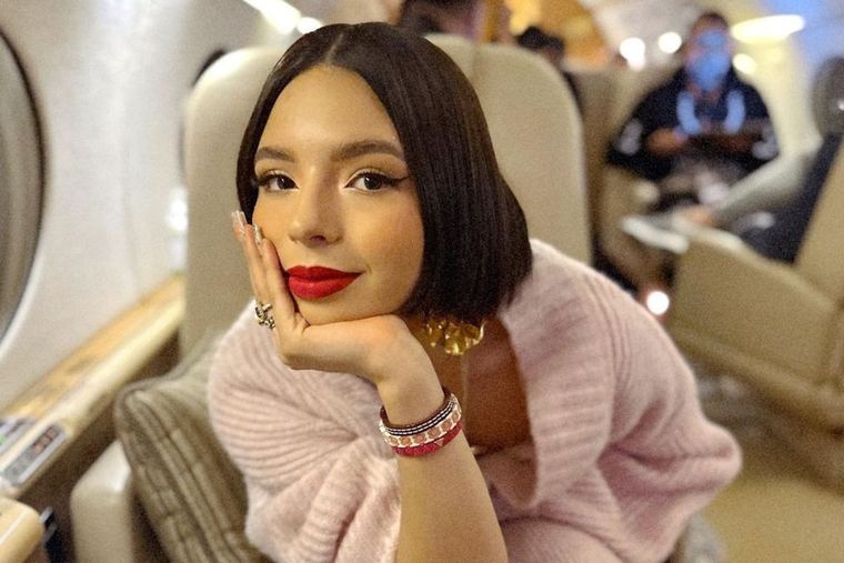 Ángela Aguilar tendría un romance con un controversial deportista.