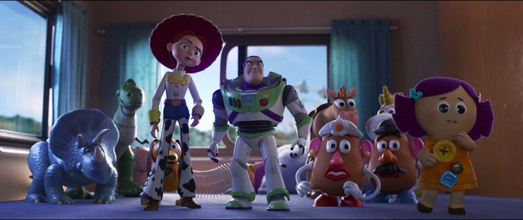 Jessie, Buzz y el grupo de juguetes de Bonnie en Toy Story 4.