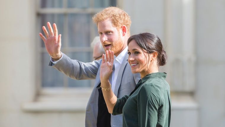 Las decisiones que demostrarían que Meghan y Harry quieren volver a formar parte de la familia real