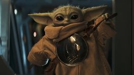 El pequeño ser de la Fuerza es diversión asegurada en The Mandalorian and Grogu. El pequeño ser de la Fuerza es diversión asegurada en The Mandalorian and Grogu.