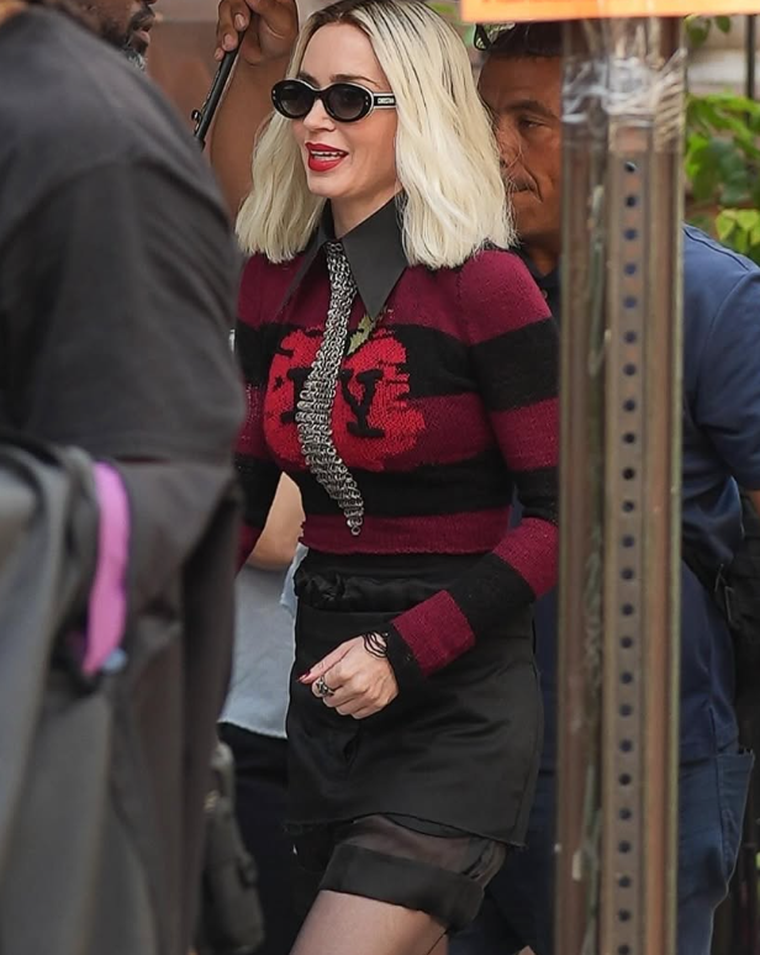 Emily Blunt luce muy diferente en el set de filmación de El diablo viste a la moda 2 Emily Blunt luce muy diferente en el set de filmación de El diablo viste a la moda 2