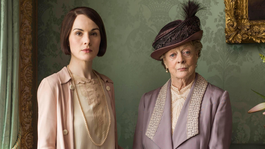 Michelle Dockery junto a Maggie Smith en Downton Abbey
