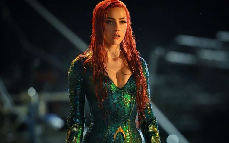 Amber Heard interpreta a Mera