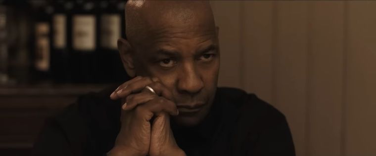 Denzel Washington como Robert McCall