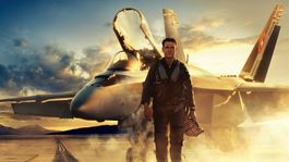 Tom Cruise vuelve a romperla en taquilla