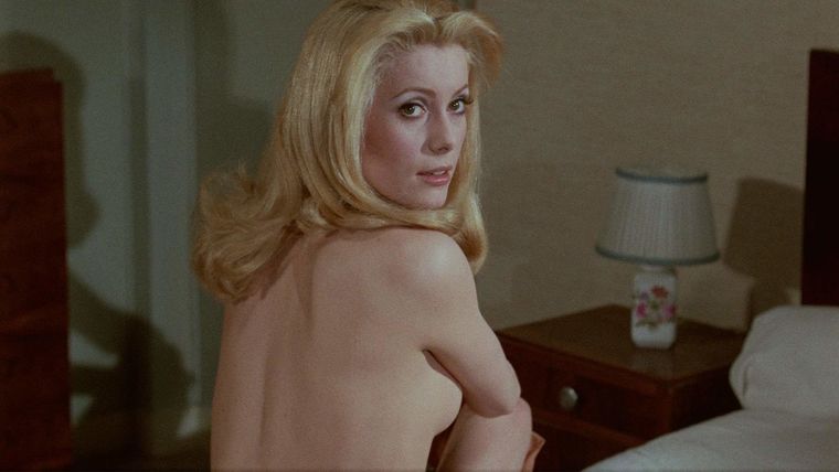 Catherine Deneuve protagoniza Bella de día. Catherine Deneuve protagoniza Bella de día.