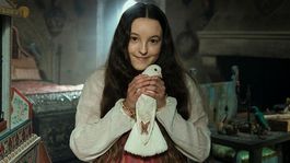 La actriz británica tiene 19 años