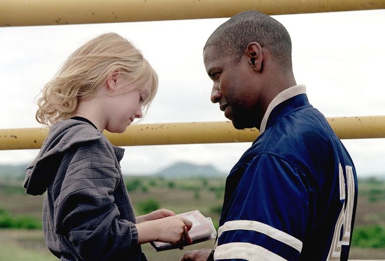 Dakota Fanning y Denzel Washington en la recordada versión del 2004. Dakota Fanning y Denzel Washington en la recordada versión del 2004.