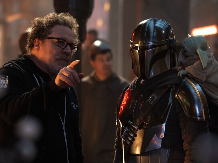 Jon Favreau reconoció que su principal motivación a la hora de escribir The Mandalorian and Grogu fueron las nuevas generaciones, siguiendo los pasos de George Lucas que todas las Star Wars las escribió para las nuevas audiencias. Jon Favreau reconoció que su principal motivación a la hora de escribir The Mandalorian and Grogu fueron las nuevas generaciones, siguiendo los pasos de George Lucas que todas las Star Wars las escribió para las nuevas audiencias.