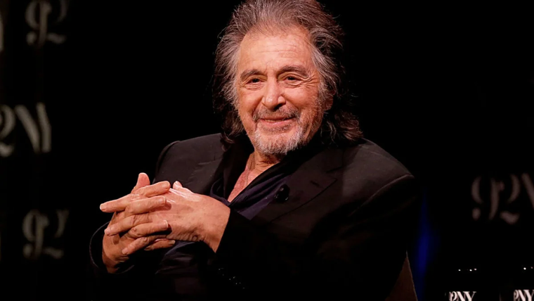 Al Pacino habló de su paternidad a los 83 años.