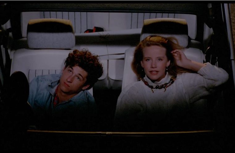 La película se titulaba originalmente Boy Rents Girl.