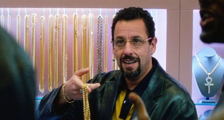 Adam Sandler ha demostrado ser un actor muy versátil Adam Sandler ha demostrado ser un actor muy versátil