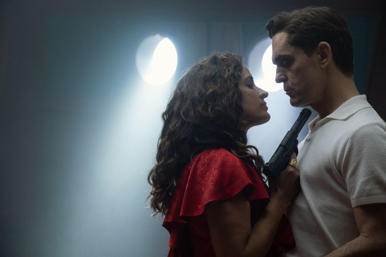 Candela será el nuevo interés amoroso de Berlín en la temporada 2. Candela será el nuevo interés amoroso de Berlín en la temporada 2. 