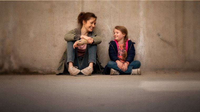 El lugar de la esperanza es una dramática película de Irlanda que se estrenó en el 2020 y tiene una duración de 97 minutos