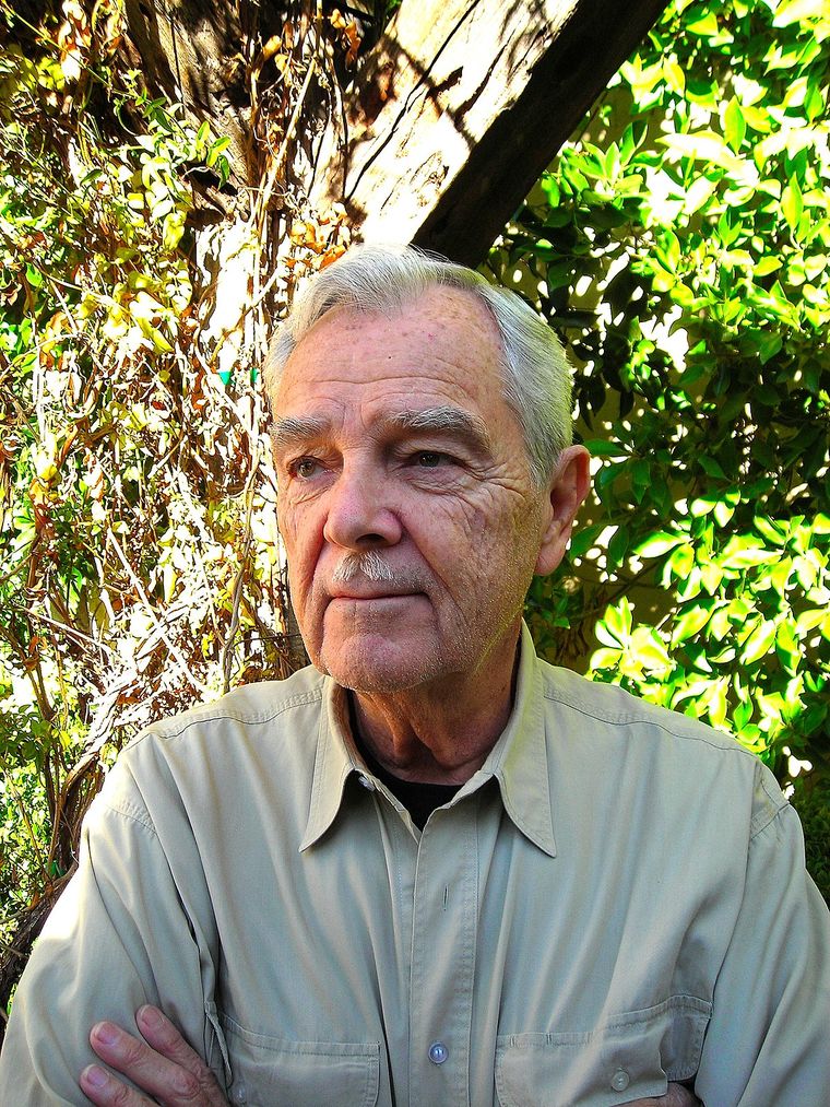 La película estará basada en las memorias de William Bast, quien afirma haber sido pareja del famoso actor. La película estará basada en las memorias de William Bast, quien afirma haber sido pareja del famoso actor.