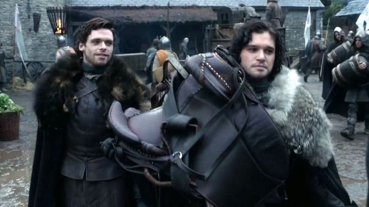 Entre los actores que siguen en contacto con Kit Harrington, uno de ellos es Richard Madden. Entre los actores que siguen en contacto con Kit Harrington, uno de ellos es Richard Madden.