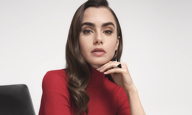 Lily Collins protagonizará la película. Lily Collins protagonizará la película.