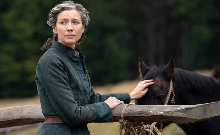 Caitríona Balfe en el episodio final de Outlander. Caitríona Balfe en el episodio final de Outlander.