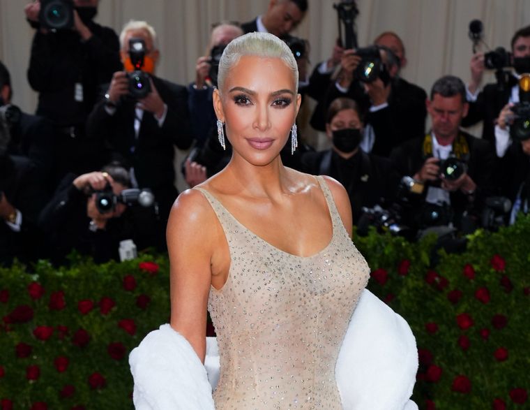 Kim Kardashian en la Met Gala con el icónico diseño