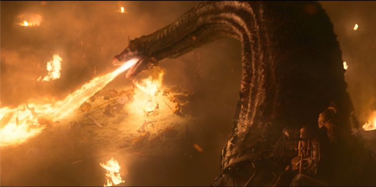 Caraxes suelta su poderoso aliento de fuego