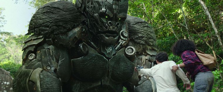 Nuevo vistazo de Transformers enfocado en el Optimus Primitivo