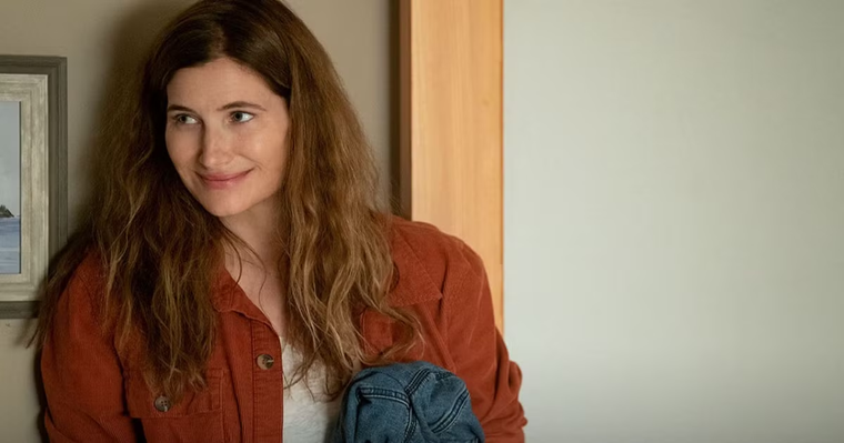 Kathryn Hahn protagoniza la miniserie basada en el libro de Cheryl Strayed. Kathryn Hahn protagoniza la miniserie basada en el libro de Cheryl Strayed. 