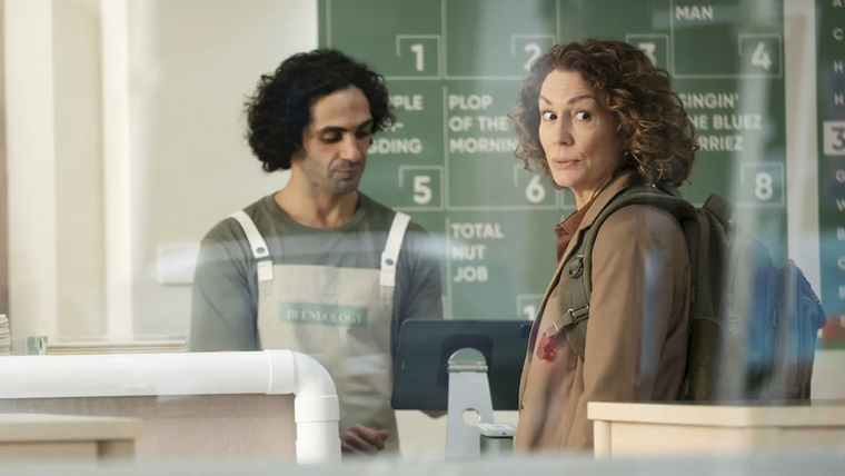 Kitty Flanagan escribe, dirige y protagoniza la serie Fisk. Kitty Flanagan escribe, dirige y protagoniza la serie Fisk.