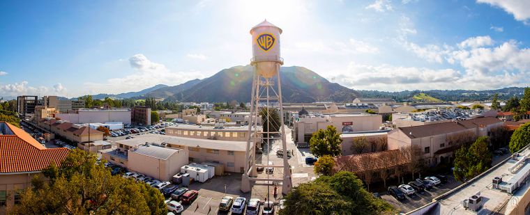 ¿Qué depara el futuro de Warner Bros.?