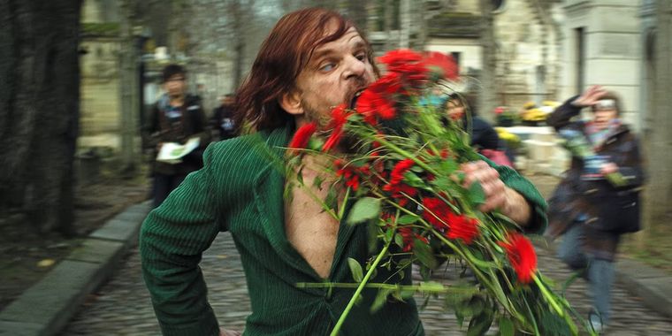Its Not Me, dirigida por Leos Carax.