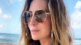 geraldine bazan se subio a un flotante gigante y enamoro a todos en la riviera maya