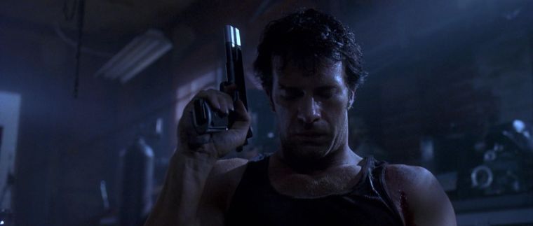 Disparos, luchas y venganza en la película que la rompa en Netflix