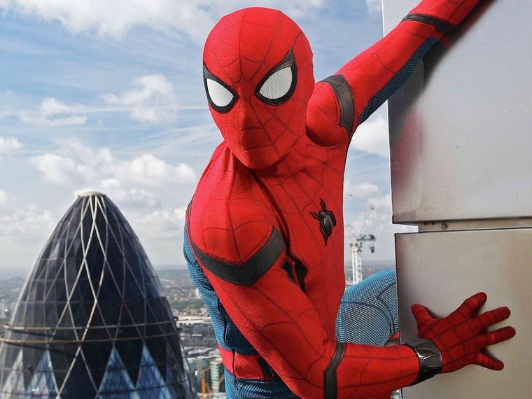 Spiderman podría seguir sus aventuras en Marvel o en su propio universo