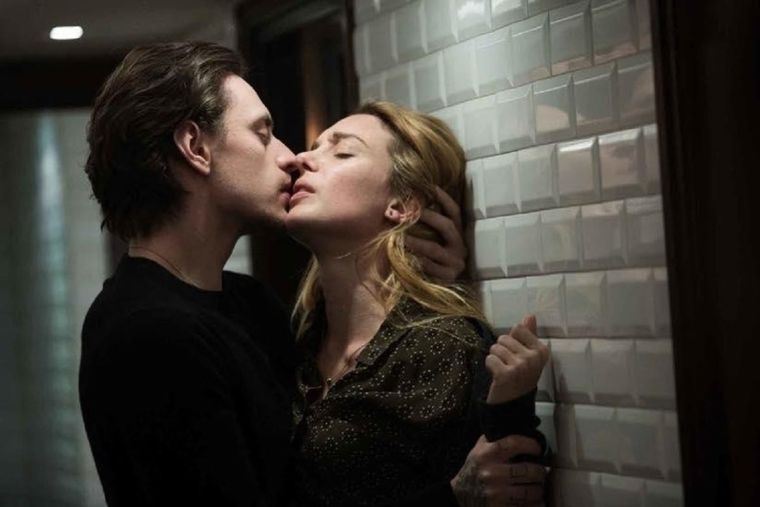 Pura pasión es una película subida de tono de Netflix que se estrenó en 2020