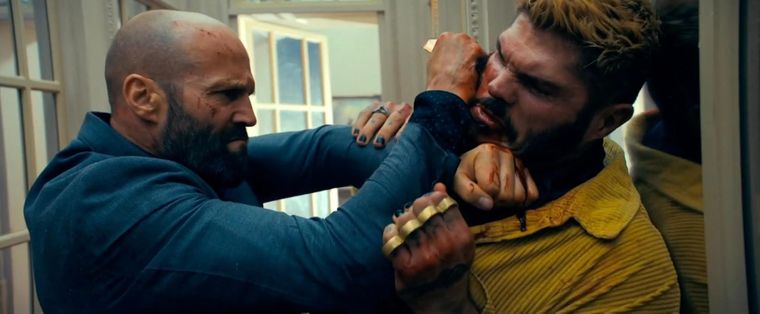 the-beekeeper-jason-statham-fighting