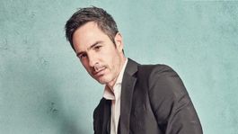 Mauricio Ochmann es un actor estadounidense, conocido por su participación en varias telenovelas.