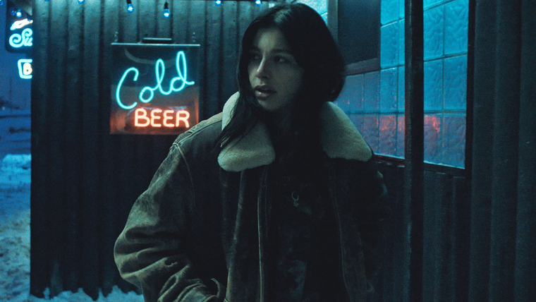 Camila Morrone interpreta Rachel en la serie de Netflix. Camila Morrone interpreta Rachel en la serie de Netflix. 