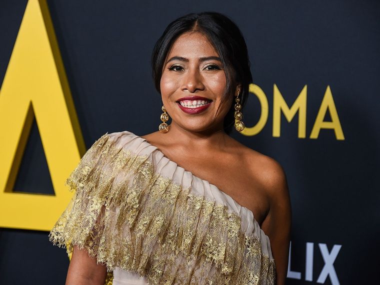 Yalitza Aparicio sufrió un accidente menor en la ruta y aclaró qu está bien