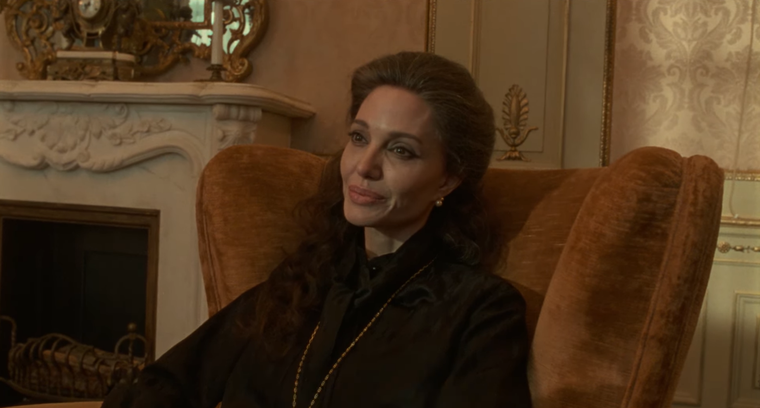 Angelina Jolie interpreta a Maria Callas
