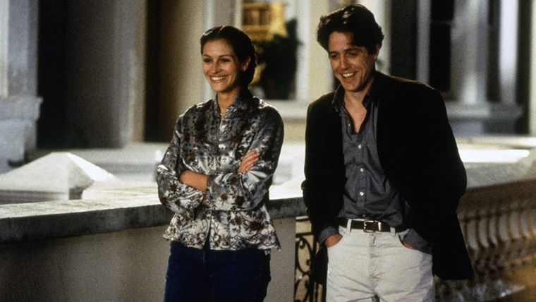 Julia Roberts y Hugh Grant regalaron uno de los romances más recordados del cine, ambientado en el pintoresco barrio londinense. Julia Roberts y Hugh Grant regalaron uno de los romances más recordados del cine, ambientado en el pintoresco barrio londinense.